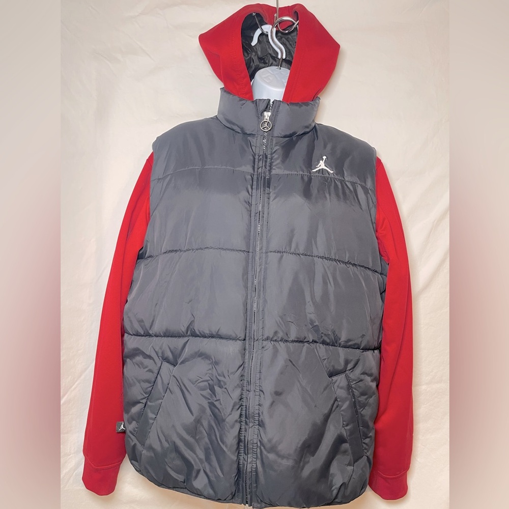 Jordan puffer jacket (youth)